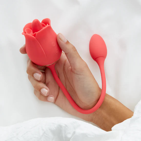 Petal Pleasure- Vibrador Doble con Teaser en Forma de Lengua